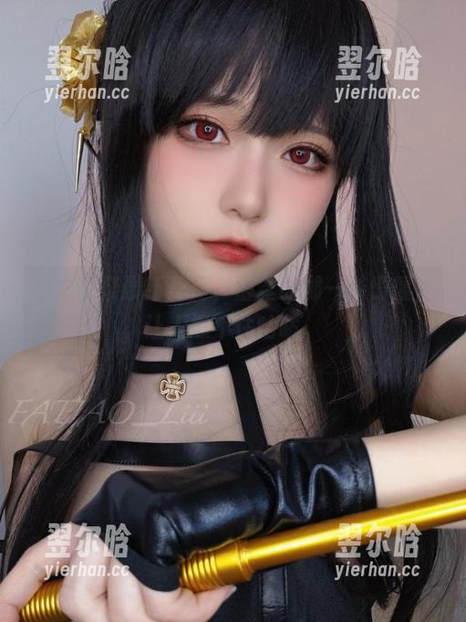 迷之呆梨 迷之呆梨最新写真,蕾丝的那一抹懵懂,让人忍不住咕哝。