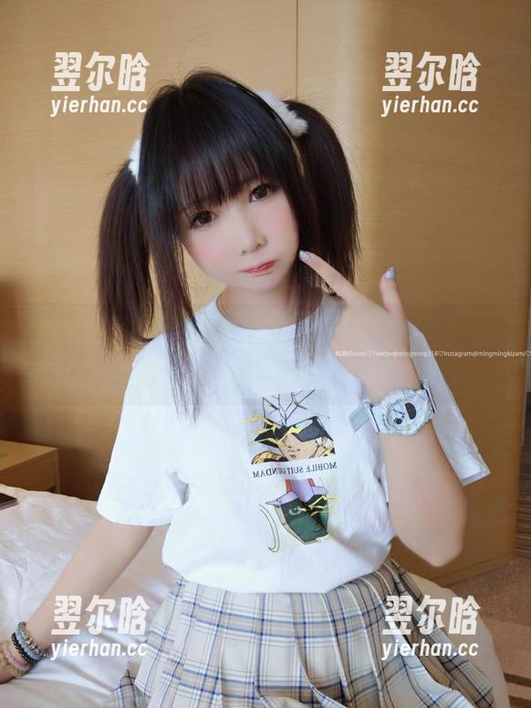 铭铭kizami，棉袜好美，但记得偶尔露出把脚指头哟～这样才更真实呀！