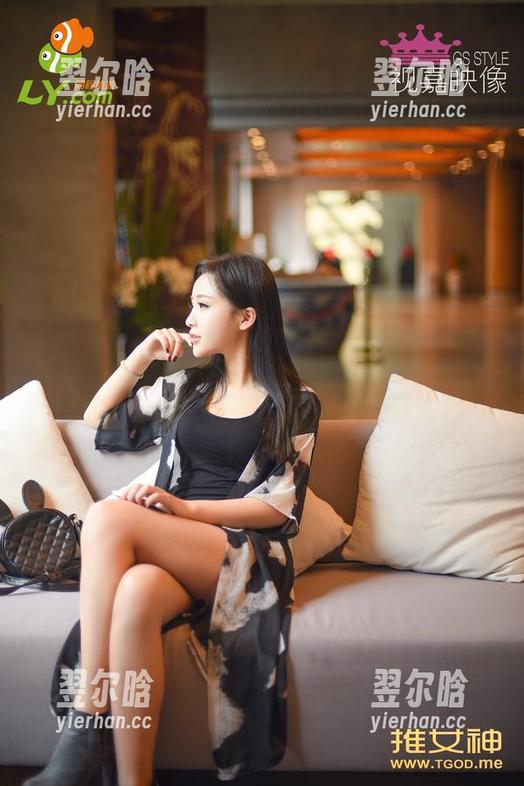 青豆客-刘钰儿 青豆客 - 总觉得刘钰儿的夏天全集里少了点西瓜味儿…不知是不是我的错觉?
