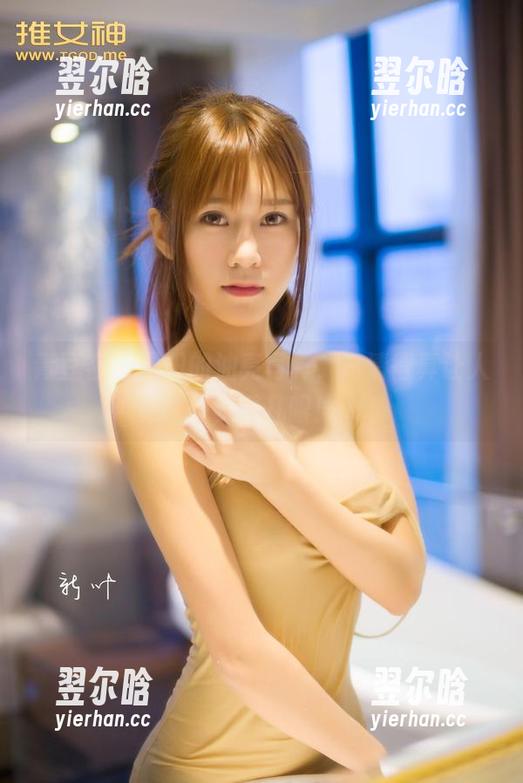 青豆客-易阳 青豆客 - 易阳的油亮写真,高清得真让人想多看几眼!