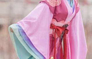 合集又来了：面饼仙儿的法式内衣让整个人都迷失在美感之中！