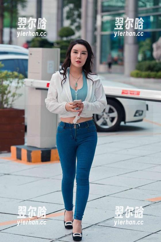 魔镜街拍 - 凯恩的图片合集里，那股点亮感我怎么形容呢？别问，继续翻